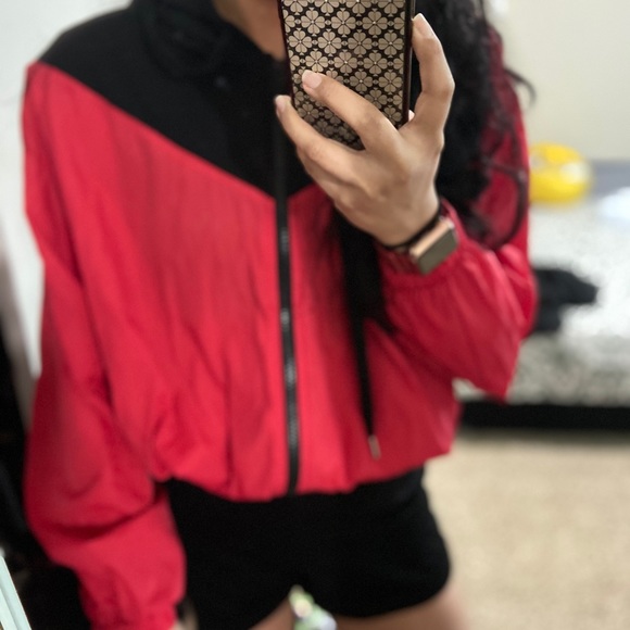 Red/Black Lightweight Jacket♥️♣️ - Picture 3 of 8